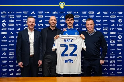 Official! ยูงทองจับ เกรย์ ต่อสัญญาใหม่เรียบร้อย